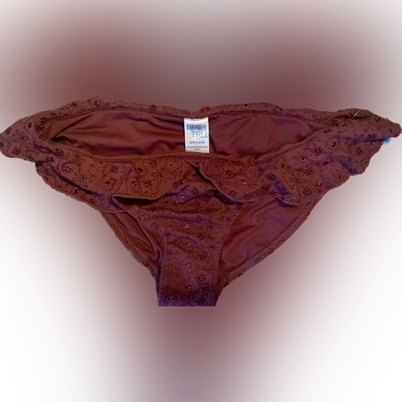 🆕 TIME AND TRU Women’s S 4-6 Eyelet Ruffle SWIMSUIT BIKINI BOTTOM NEW NWT Small - Picture 1 of 4